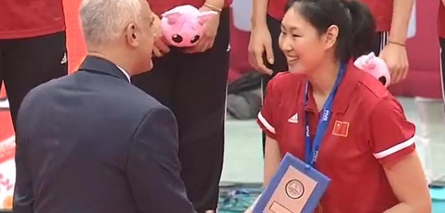 了不起！中國女排4人入選最佳陣容，朱婷MVP，全隊獲獎金448萬