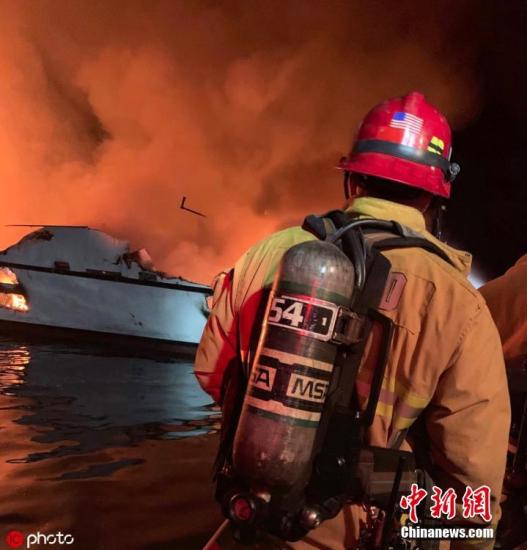 美國加州一船深夜起火已致8人死 失蹤乘客兇多吉少