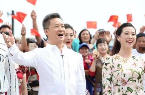 《祖國(guó)在我心中》快閃推出 著名歌唱家閻維文獻(xiàn)唱