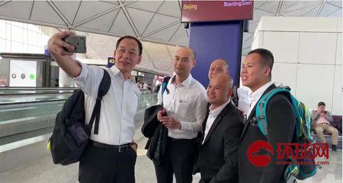 香港光頭警長(zhǎng)啟程赴京：參加國(guó)慶70周年活動(dòng)很榮幸