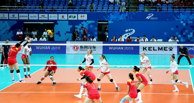 軍運(yùn)會開門紅！中國女排3-0完勝美國隊，劉晏含和袁心玥爆發(fā)