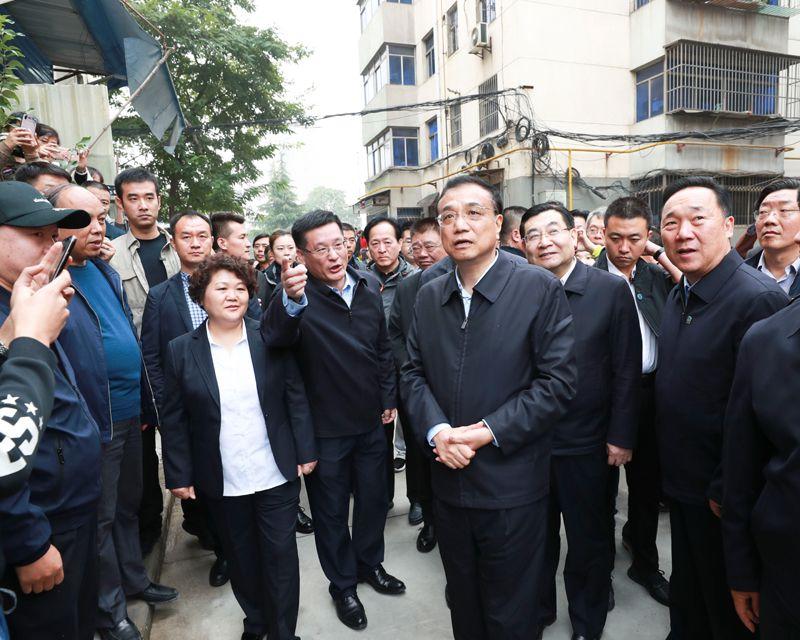 李克強(qiáng)在陜西考察時強(qiáng)調(diào) 促進(jìn)經(jīng)濟(jì)平穩(wěn)發(fā)展和民生持續(xù)改善