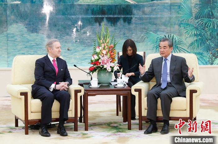 王毅就美國國會通過“香港人權與民主法案”表明嚴正立場
