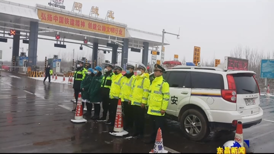迎風(fēng)雪 戰(zhàn)疫情