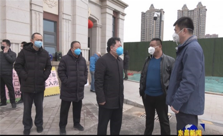 王振江到鳳凰工業(yè)園、柳園街道督導(dǎo)檢查疫情防控工作