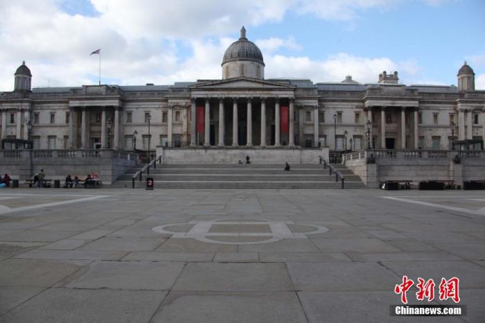 英確診病例增至55242例 倫敦“方艙醫(yī)院”迎首批患者