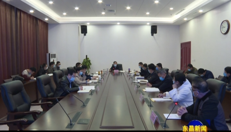 區(qū)政府第14次常務會議召開? 劉培國主持會議