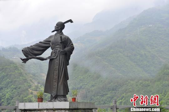 多地云上過(guò)端午！傳統(tǒng)節(jié)日如何扎根現(xiàn)代社會(huì)？