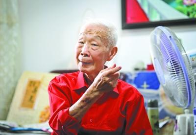 87歲老戰(zhàn)士戰(zhàn)勝新冠后更新愿望清單：要快樂每一天