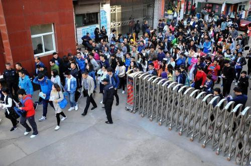 多省份擴大公務(wù)員招錄規(guī)模 考試將有這些變化