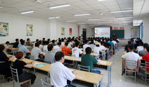 以學生為本！湖南一高校搭建網(wǎng)絡(luò)思政學習平臺“青馬在線”