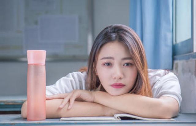 一本、二本、三本的畢業(yè)證和學(xué)位證有差別嗎？上面的印章是關(guān)鍵