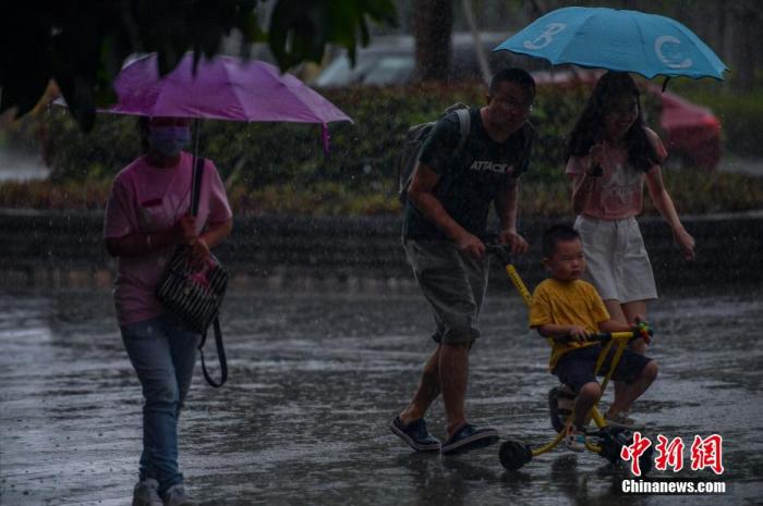 臺風“黑格比”影響浙江福建等地 西北地區(qū)等地將有強降雨