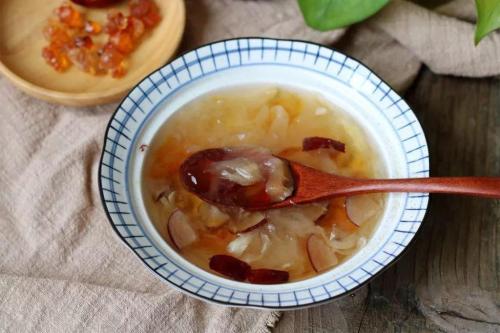 天干物燥防“燥邪”，潤肺護(hù)腎兩手抓