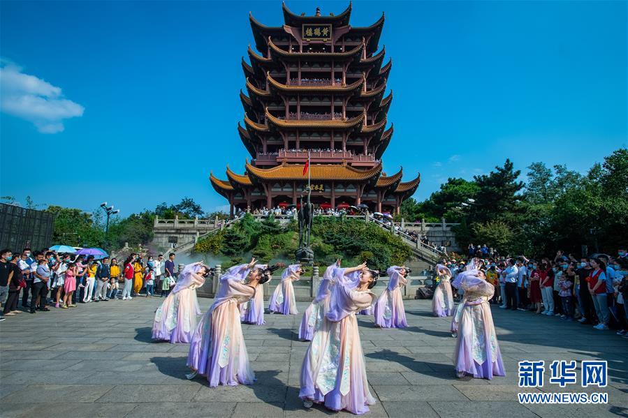 大美中國看活力——來自國慶黃金周的一線觀察