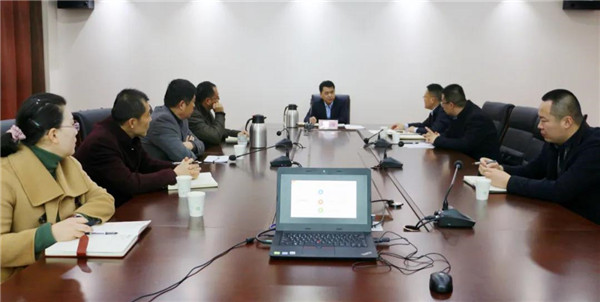 巴海峰調研安泰公司及區(qū)工信局工作