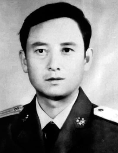 奮斗百年路 啟航新征程·數(shù)風(fēng)流人物|蘇寧：熱血鑄軍魂 矢志為國(guó)防