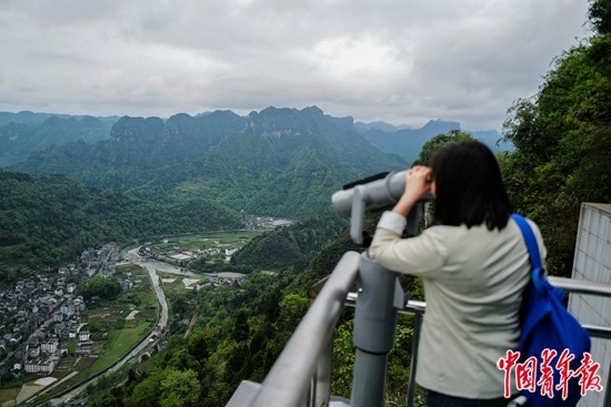 第一個百年奮斗目標(biāo)，實現(xiàn)了！ 小康鼎定人民江山