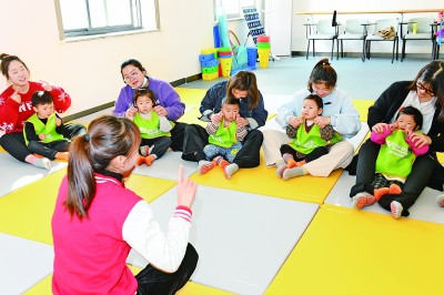 缺席的家庭教育、空白的“1000天” 流動、留守兒童早期教育難題如何破