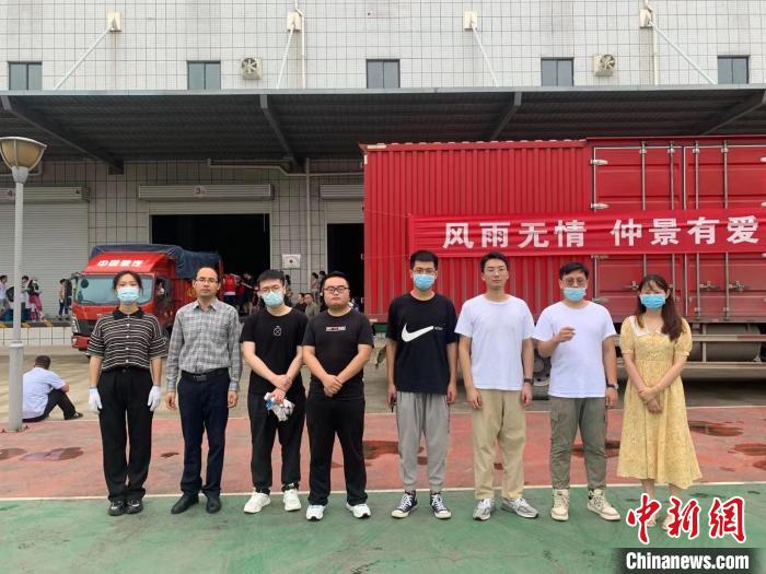 志愿者突發(fā)疾病 河南這群學(xué)生“教科書(shū)”般操作受點(diǎn)贊