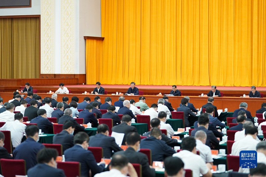 習(xí)近平在中央人才工作會(huì)議上強(qiáng)調(diào) 深入實(shí)施新時(shí)代人才強(qiáng)國(guó)戰(zhàn)略 加快建設(shè)世界重要人才中心和創(chuàng)新高地 李克強(qiáng)主持 栗戰(zhàn)書(shū)汪洋趙樂(lè)際韓正出席 王滬寧講話(huà)