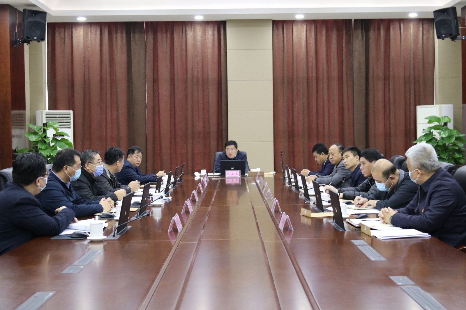 東昌府區(qū)委全面依法治區(qū)委員會(huì)第四次會(huì)議召開