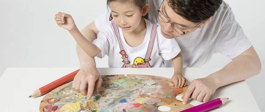 家庭教育促進法出臺 傳統(tǒng)“家事”上升為重要“國事”