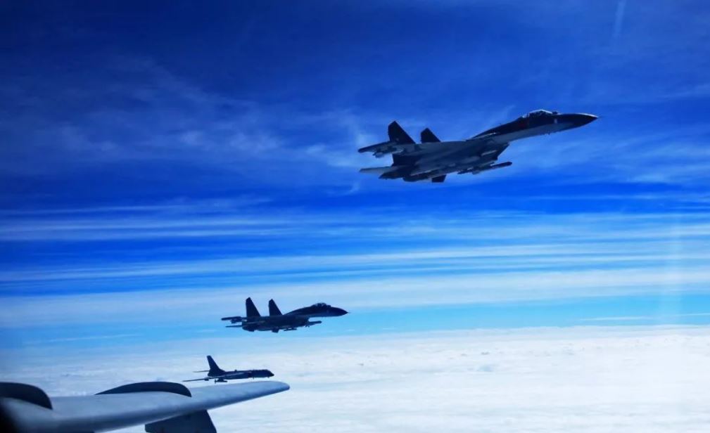 國防部：新時(shí)代人民空軍歷史性跨入戰(zhàn)略空軍門檻