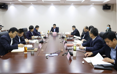 東昌府區(qū)政府黨組理論學(xué)習(xí)中心組開展集體學(xué)習(xí)研討
