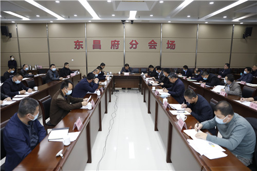 東昌府區(qū)調(diào)度部署中央環(huán)保督察整改推進暨2021年秋冬季大氣污染防治攻堅工作