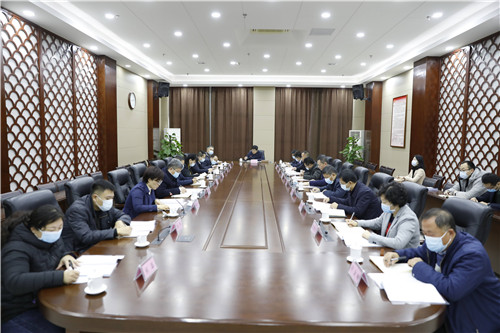 東昌府區(qū)收聽收看全市民營經(jīng)濟(jì)統(tǒng)戰(zhàn)工作會(huì)議
