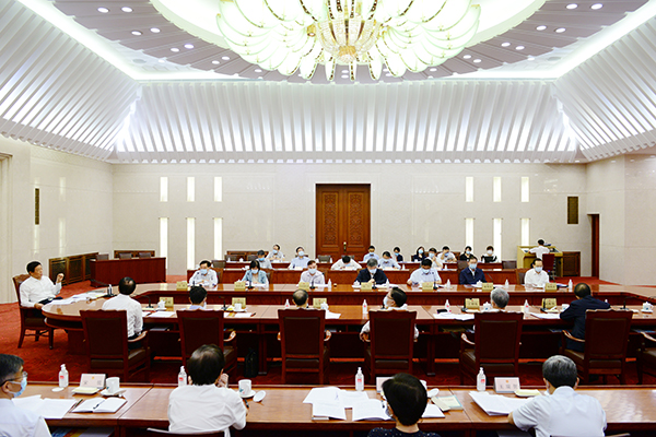 全國(guó)人大常委會(huì)清理計(jì)生法規(guī)文件 已修改42件 廢止428件
