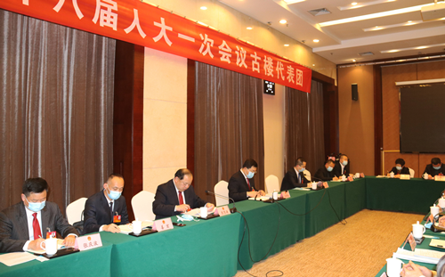 馬軍權(quán)參加古樓代表團審議《政府工作報告》