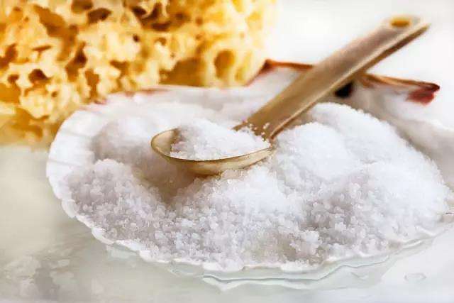 孩子吃的飯菜到底如何放鹽、放糖？