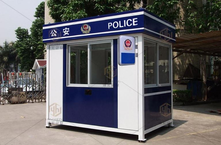 校園周邊設(shè)立警務(wù)室及治安崗?fù)ざ迦f(wàn)個(gè)、“護(hù)學(xué)崗”十七萬(wàn)個(gè)  校園安全防護(hù)水平全面提升