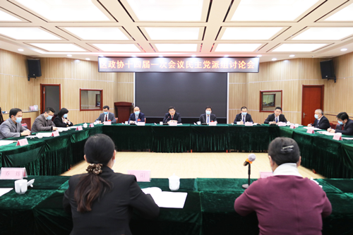 馬軍權(quán)在參加區(qū)政協(xié)十四屆一次會議民主黨派組討論時強調(diào)  圍繞中心工作積極建言獻策  匯聚發(fā)展合力共謀高質(zhì)量發(fā)展