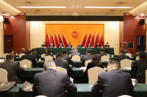 東昌府區(qū)第十八屆人民代表大會第一次會議主席團(tuán)召開第三次會議