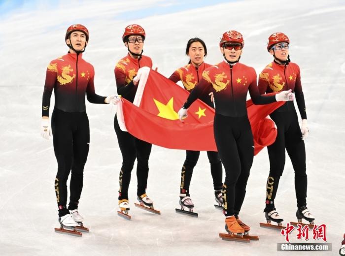 北京冬奧會(huì)的結(jié)束，是“中國(guó)冰雪元年”的開始