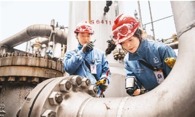 去年我國(guó)石化業(yè)利潤(rùn)首破萬億元 規(guī)模以上企業(yè)實(shí)現(xiàn)營(yíng)收同比增長(zhǎng)30%