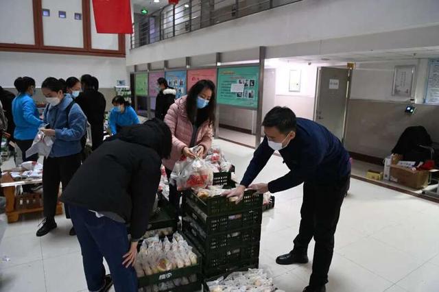 東北師大：將戰(zhàn)“疫”臨時黨支部建在學(xué)生宿舍
