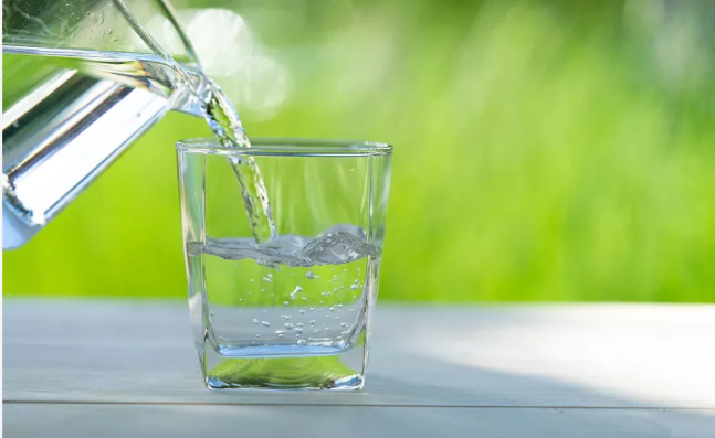 這三個時間段需要“主動”飲水
