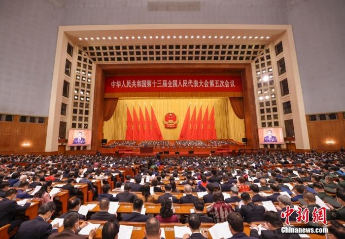 兩會(huì)今日看點(diǎn)：人代會(huì)審議“兩高”工作報(bào)告等