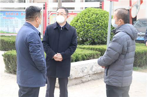 東昌府區(qū)委副書記、區(qū)長江紹華現場督導全員核酸檢測工作落實情況
