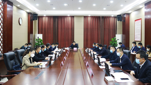 馬軍權(quán)主持召開東昌府區(qū)委常委會會議