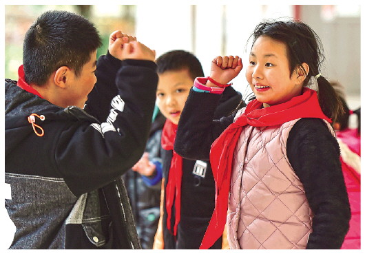 “沒(méi)想到今年招不到新生”！“愛(ài)耳日”來(lái)臨，走近特教學(xué)校中的聽(tīng)障學(xué)生