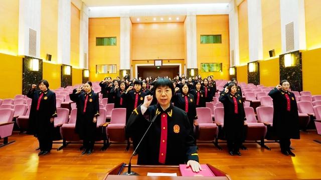 首個(gè)“女法官國(guó)際日” 讓我們一起致敬女法官