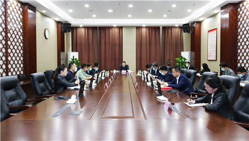 東昌府區(qū)委理論學(xué)習(xí)中心組舉行第四次集體學(xué)習(xí)研討
