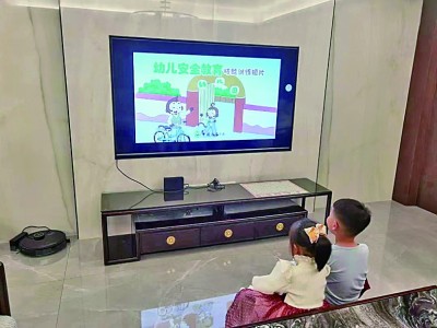 幼兒網(wǎng)課：有必要，還是湊熱鬧？