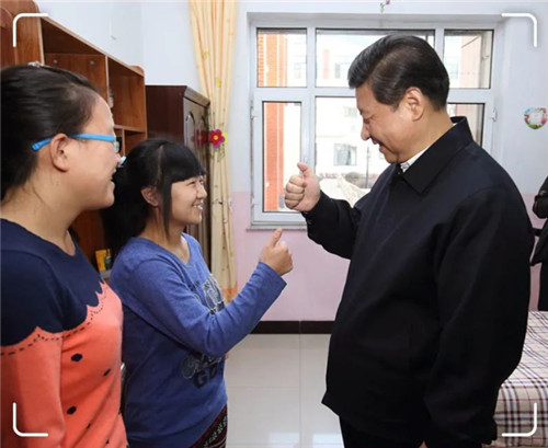 近鏡頭丨“習(xí)爺爺用手語跟我交流”