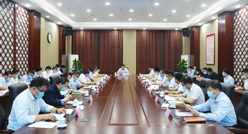 努力推動(dòng)全區(qū)城市基層黨建工作再上新臺(tái)階  東昌府區(qū)委黨的建設(shè)工作領(lǐng)導(dǎo)小組2022年度第二次會(huì)議暨城市居民小區(qū)“兩委制”安排部署會(huì)議召開(kāi)  馬軍權(quán)出席并講話(huà) 江紹